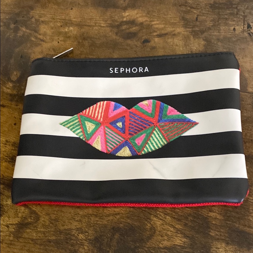 NWOT SEPHORA make up bag 8 1/4 by 6 inches